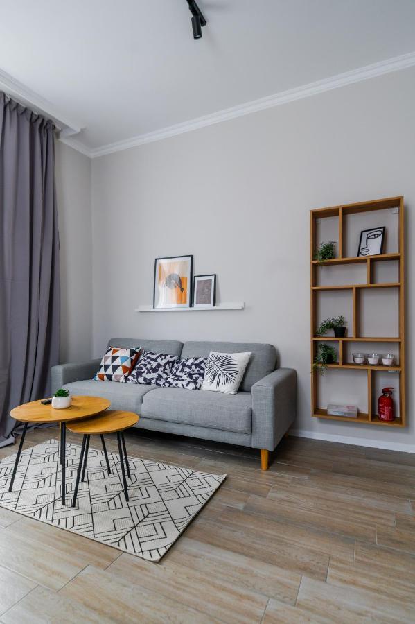 Boutique 2-bedroom In *